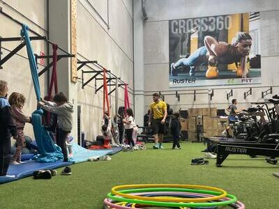 Escuela de Circo deFIT360
